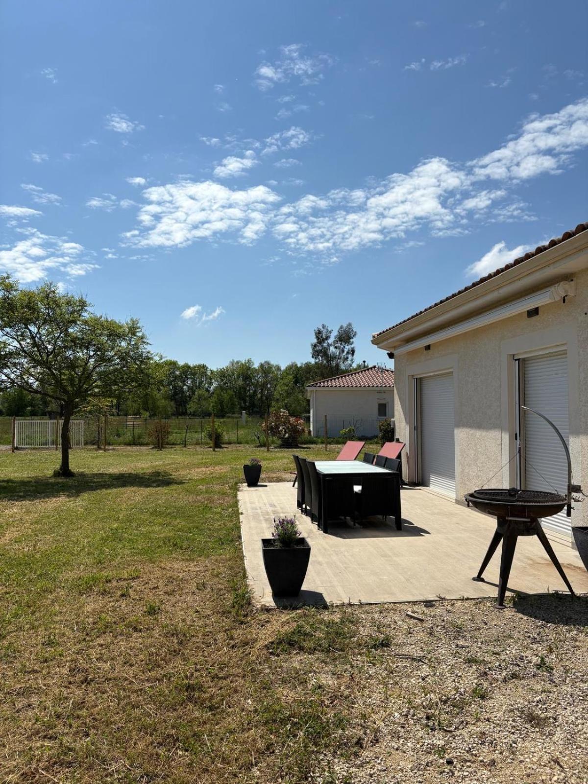 "La Bressolaise" Ideal Familles, Piscine, Calme Bressols Exterior foto